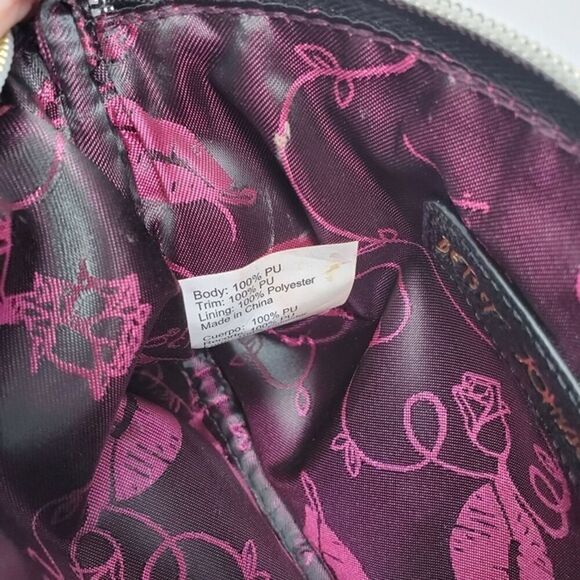 BETSEY JOHNSON Y2K SMALL CLUTCH WRISTLET ACCESSORY BAG & BLACK HEART PURSE CHARM - Picture 15 of 16